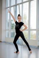 Футболка со стразами Rialitta 